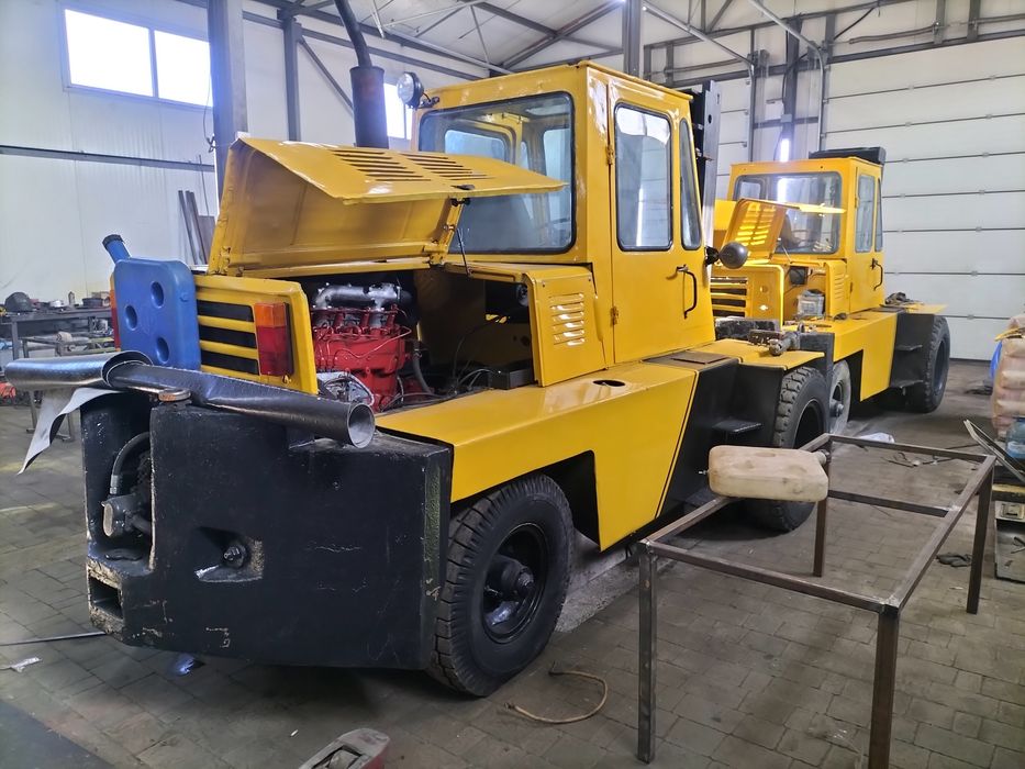 Львівський навантажувач дизельний двигун Д240(мтз80) вантажопідйо 5т