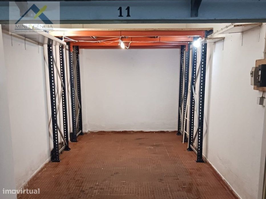 Garagem Box no Monte Belo Norte em Setúbal