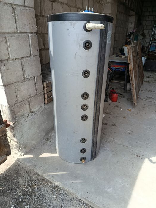 Zasobnik solarny na ciepłą wodę 250 l.