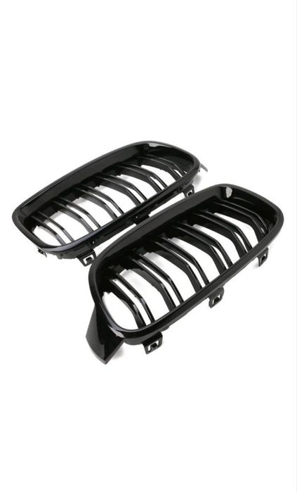 Решітки радіатора (ноздрі) на BMW F30/F31 подвійні чорний глянець