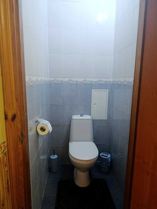 Науки просп. 54-Б, Затишна 2-х кімн. ст.м. Либідська - 10 хвилин їзди.