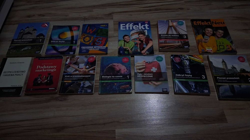 Książki do technikum i liceum klasa 1 , 2 , 3