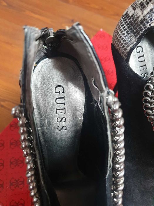 Buty z odkrytymi palcami GUESS 38