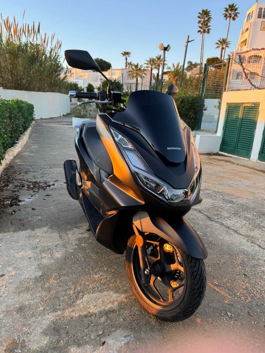 Honda PCX 125 (Excelente Estado)