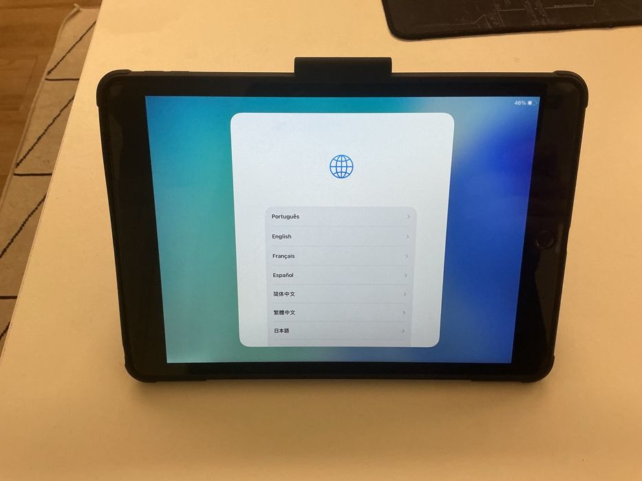 Apple iPad 2021 64GB + Capa e Proteção de ecrã