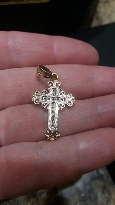 Золота підвіска,хрестик.