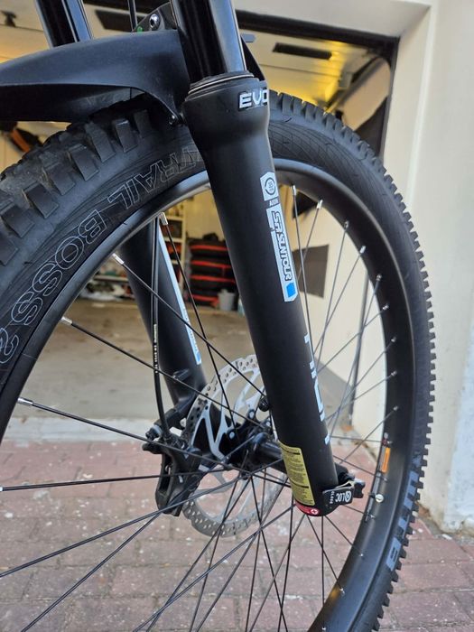 Kross soil boos 1.0 w bardzo dobrym stanie jedynie 1900 km przejechane. Rower godny uwagi.