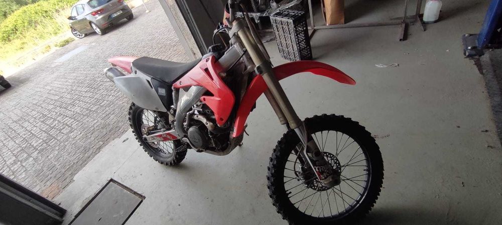 Honda CRF 450 matriculada