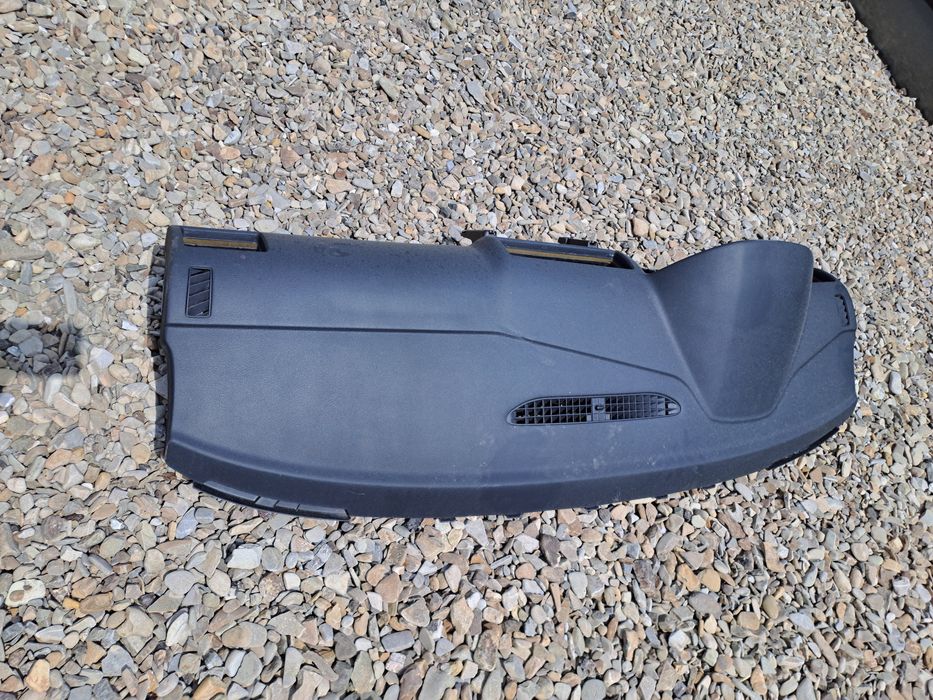 Торпеда.Консоль  Шкода Октавія Тур, Суперб 1,  Суперб 2.  Стан ідеал.