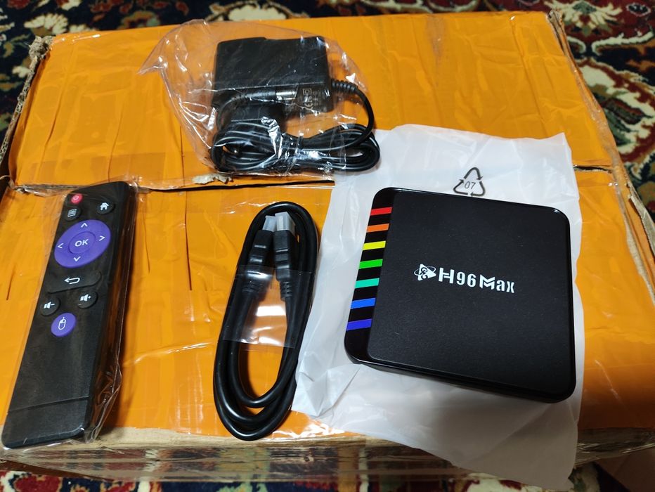 Сама краща мощна приставка  Android до телевізора H96 Max S905W2 4K