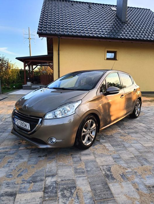 Peugeot 208 Peugeot 208 1.6 e-Hdi Allure bogata wersja zadbany