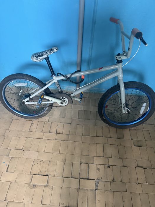 Bmx велосипед для трюків