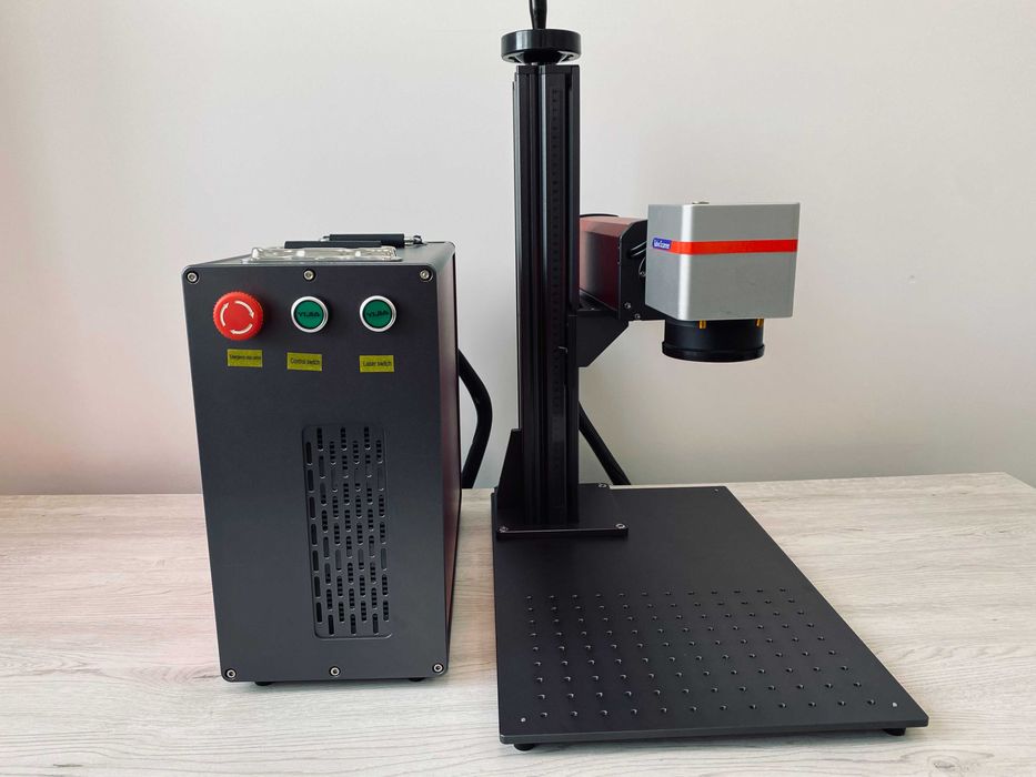 Лазерний маркувальний волоконний станок TR-20 Raycus 20W 110х110