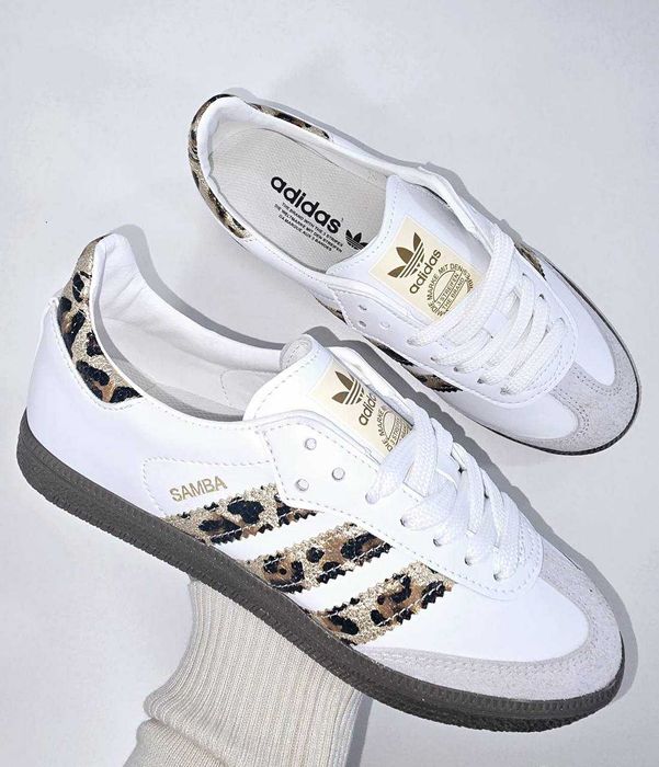 Sapatilhas disponíveis do 35 ao 40