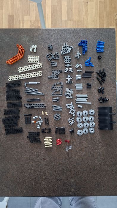 Lego tech  42062