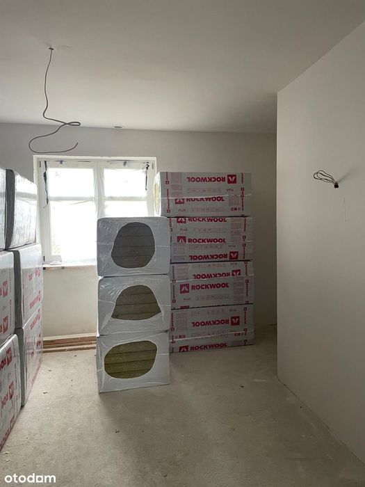 Siedlisko 2,38 ha z zabudowaniami i stawem – 14 km od Olsztyna