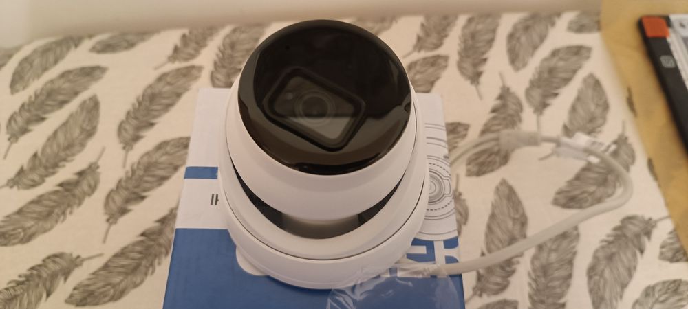 Rejstrator Novus, switch, kamera ×2, konwerter.