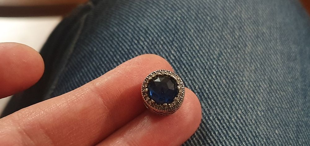 Charms Pandora ciemnoniebieskie serca