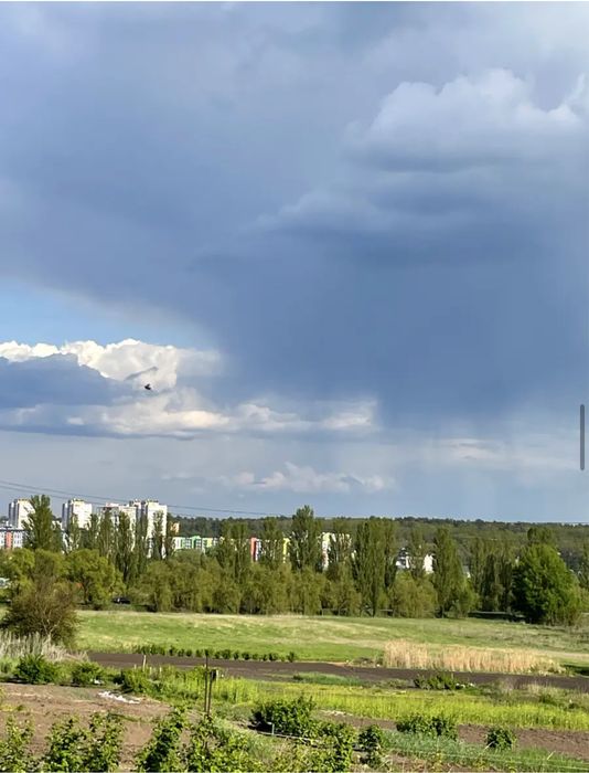 Продам будинок ( частина ) Ворзель вул.Яблунська 3