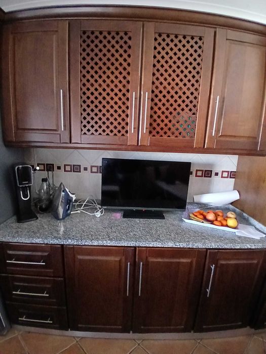 Móvel Cozinha com Tampo em Pedra