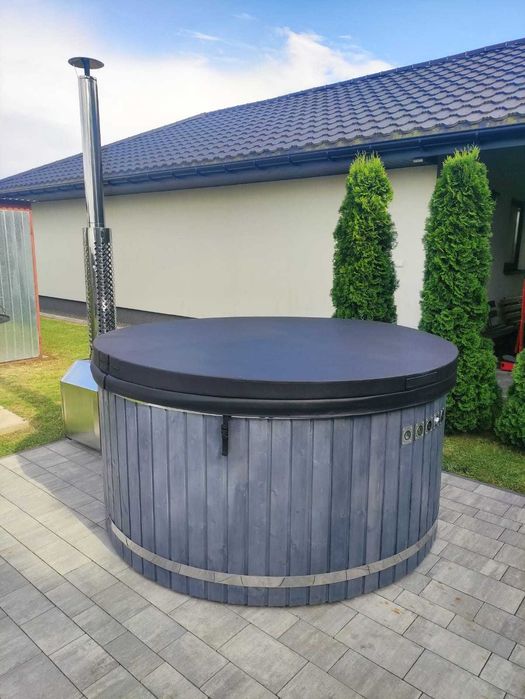 Balia jacuzzi z LED i masażami – bez czekania – nowa