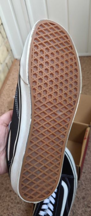Кеди Vans Old Skool Black/White, розмір 42