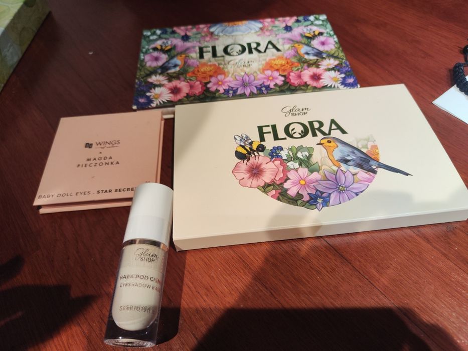 Flora glam shop paleta