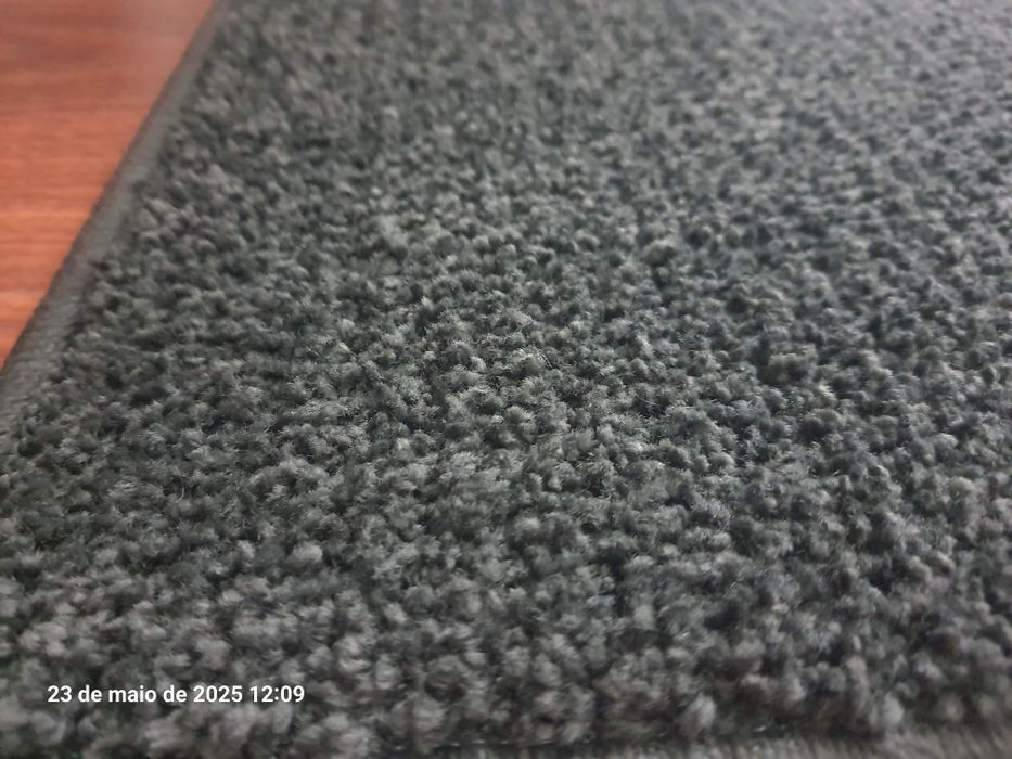 Tapete preto 1,95x1,30