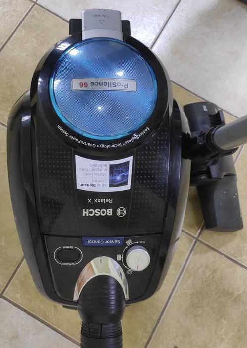 Пилосос BOSCH VCBS07X5V0 безмішковий б/в