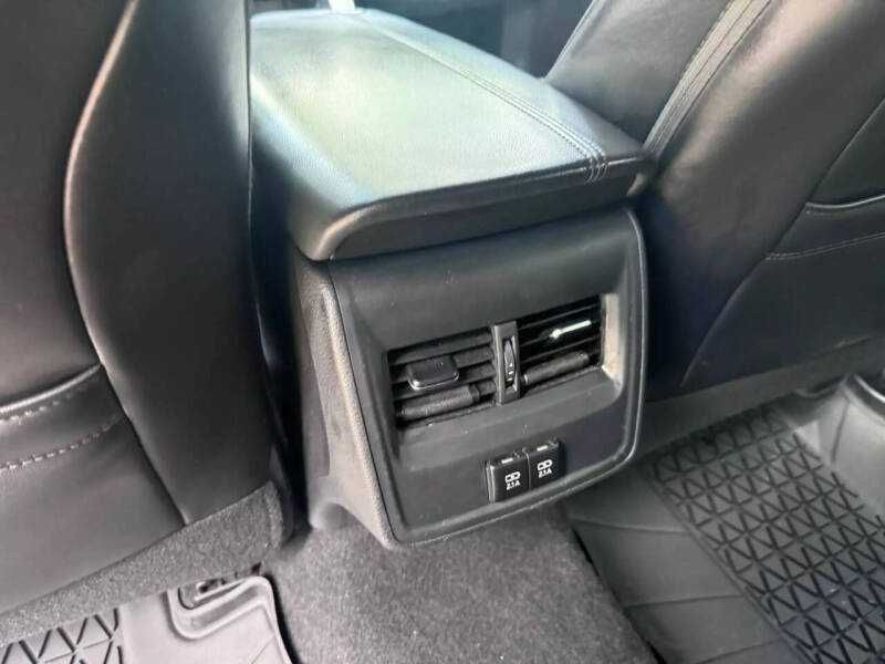 2019 Toyota Avalon Hybrid