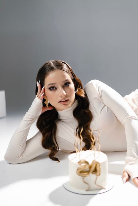 Молочна вечірня сукня для фотосесії з відкритою спиною | Розмір M