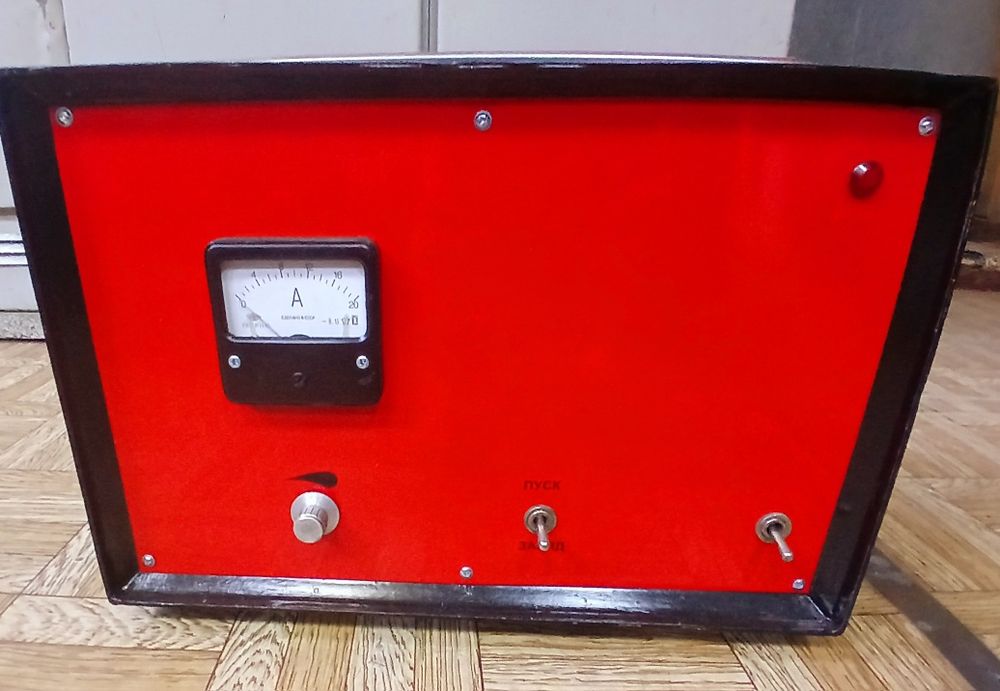 Зарядно пусковое устройство