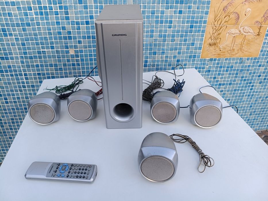 Conjunto  Som de Cinema  Em Casa da Grundig