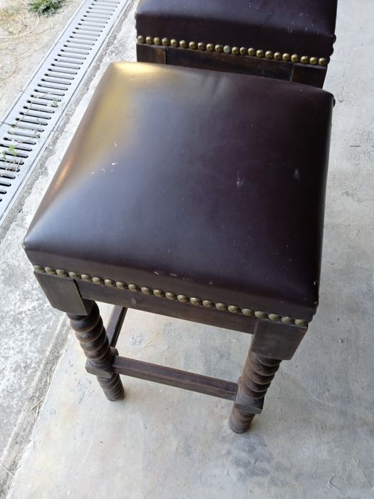 Banquetas altas de madeira