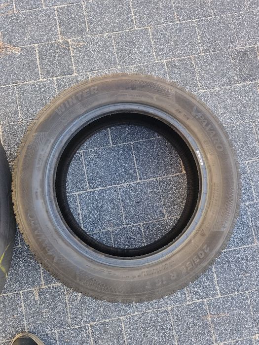 Opona zimowa Paxaro 205 55 r16