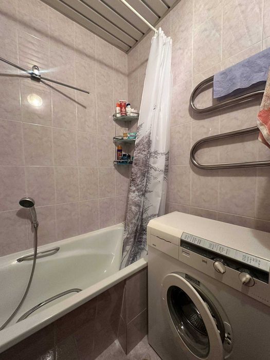 Здам в оренду 3к квартиру вул. Кожемяки 17 Чешка Охайна Доглянута