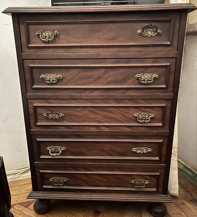 Cómoda / Camiseiro de madeira