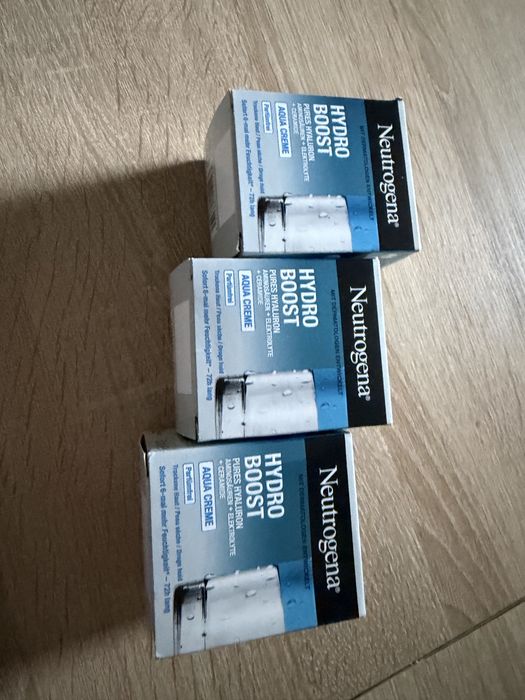 Neutrogena Krem Do Twarzy - 3 szt