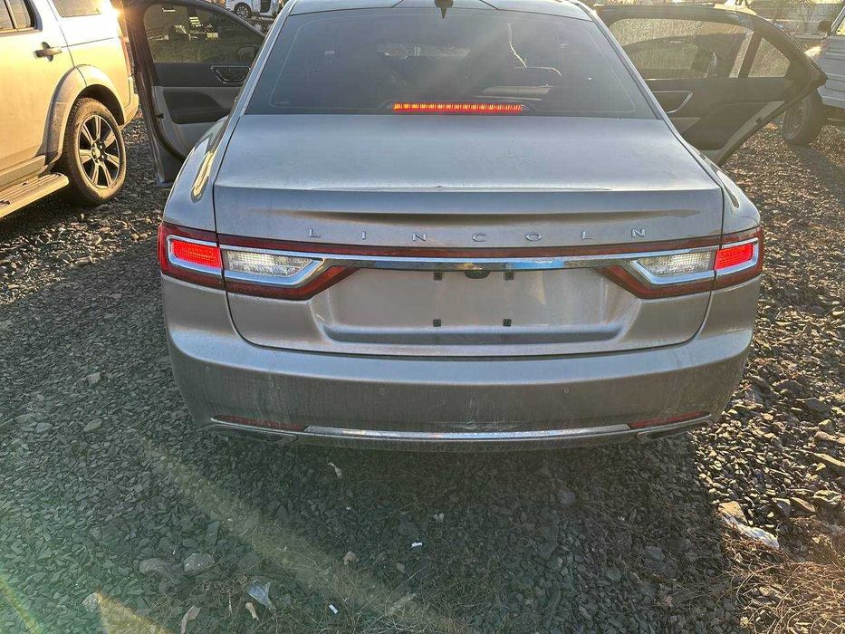 фонарь крышки багажника центральный Linkoln Continental X GD9Z13A565AL