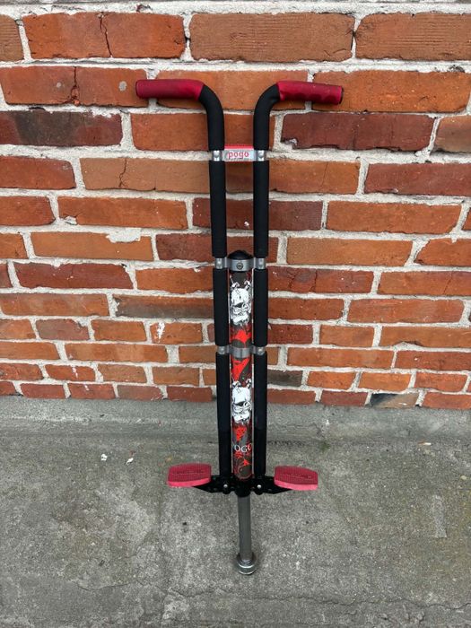 Skoczek pogo w dobrym stanie