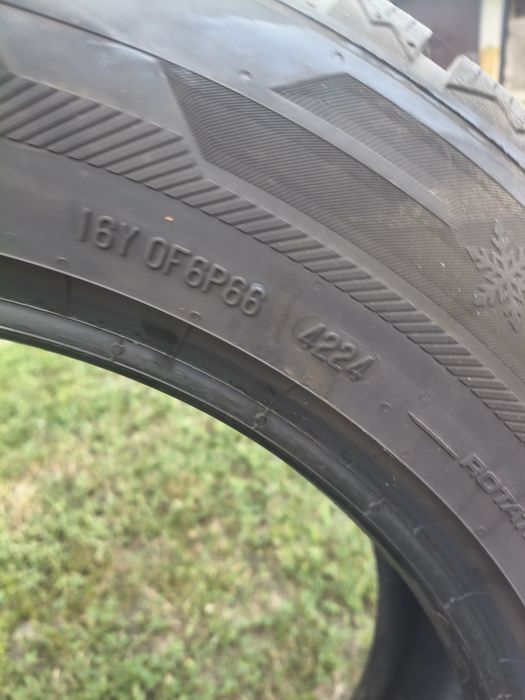 Sprzedam opony zimowe Barum 235/55/R17