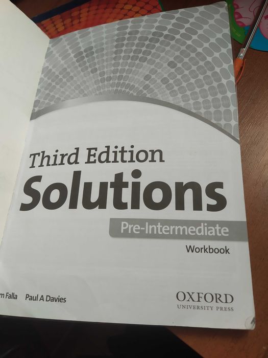Salutions книжка та зошит
