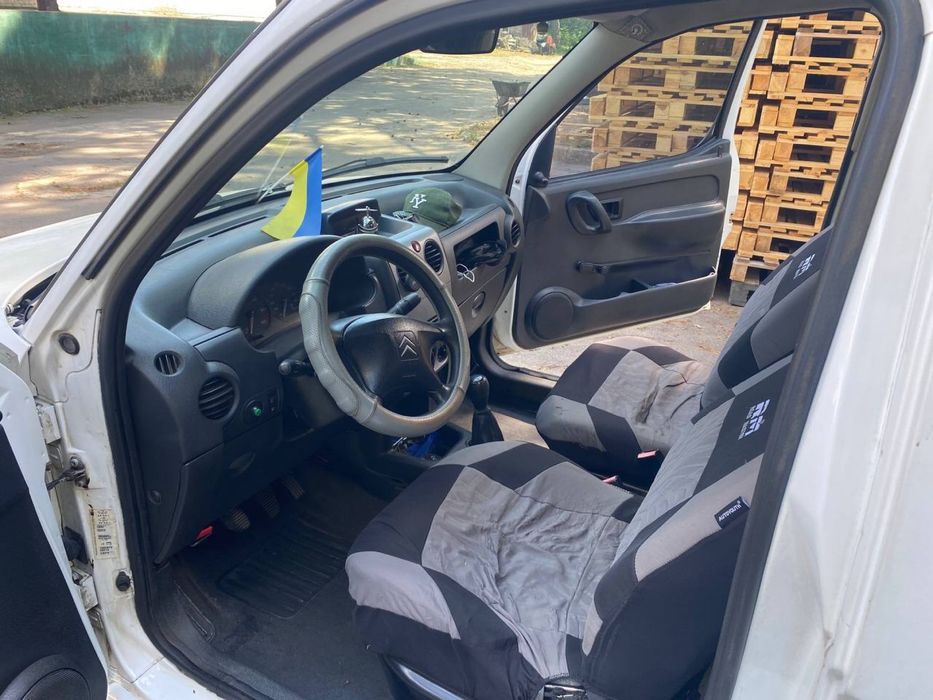 Citroen Berlingo 2004 VIN VF7GBWJYB94116733 фото оголошення 8 з 8