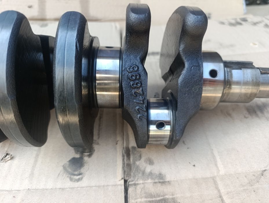 Коленвал M51 2.5 TDS Колінвал BMW e39 E38 бмв  Е39 е38