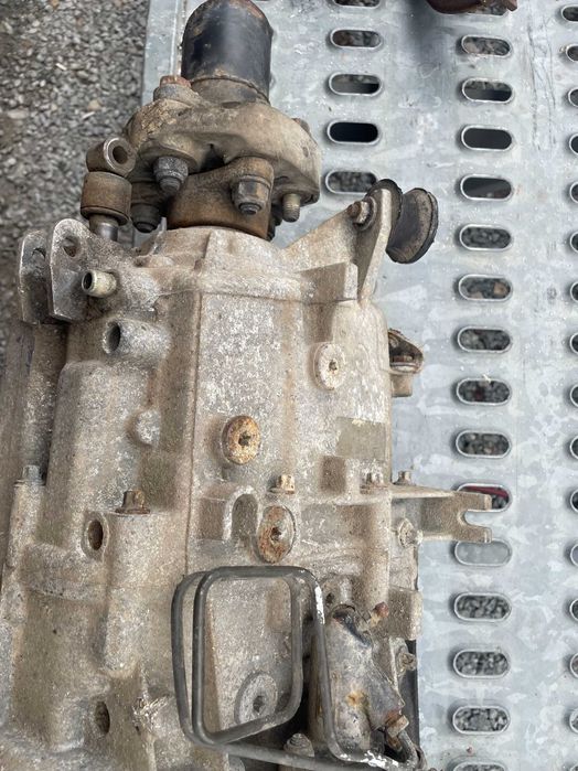 Bmw 325 e36 525 e34 e39 skrzynia manual ZF 2.5 td tds 10.53.401.098