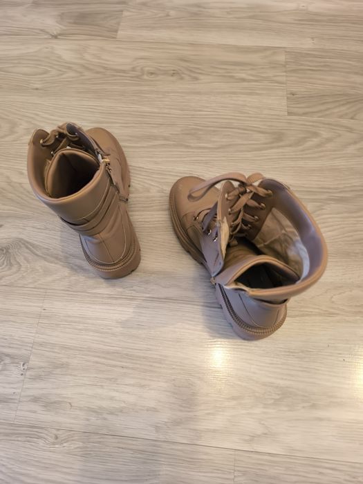 Buty Kazar  Kozaki r skóra naturalna 40