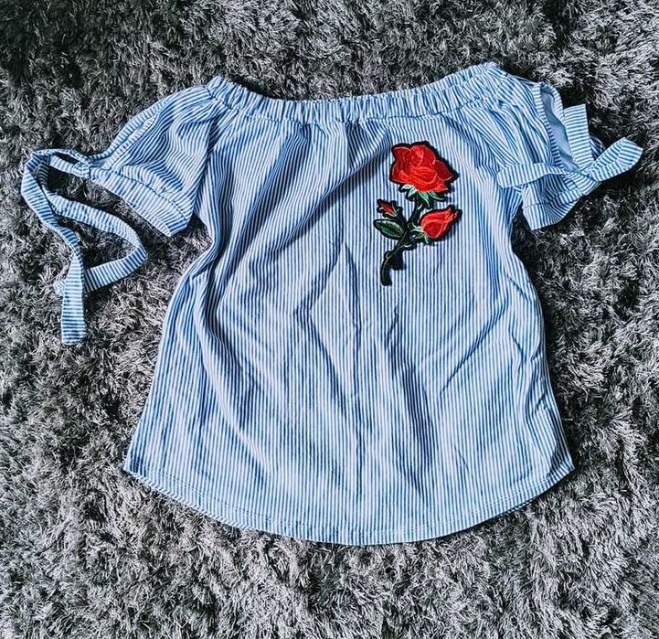 Nowa włoska bluzka hiszpanka z naszywka róża rozmiar uniwersalny