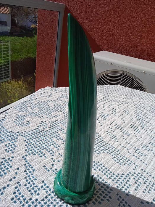Magnífica peça em malaquite 3,290 kg