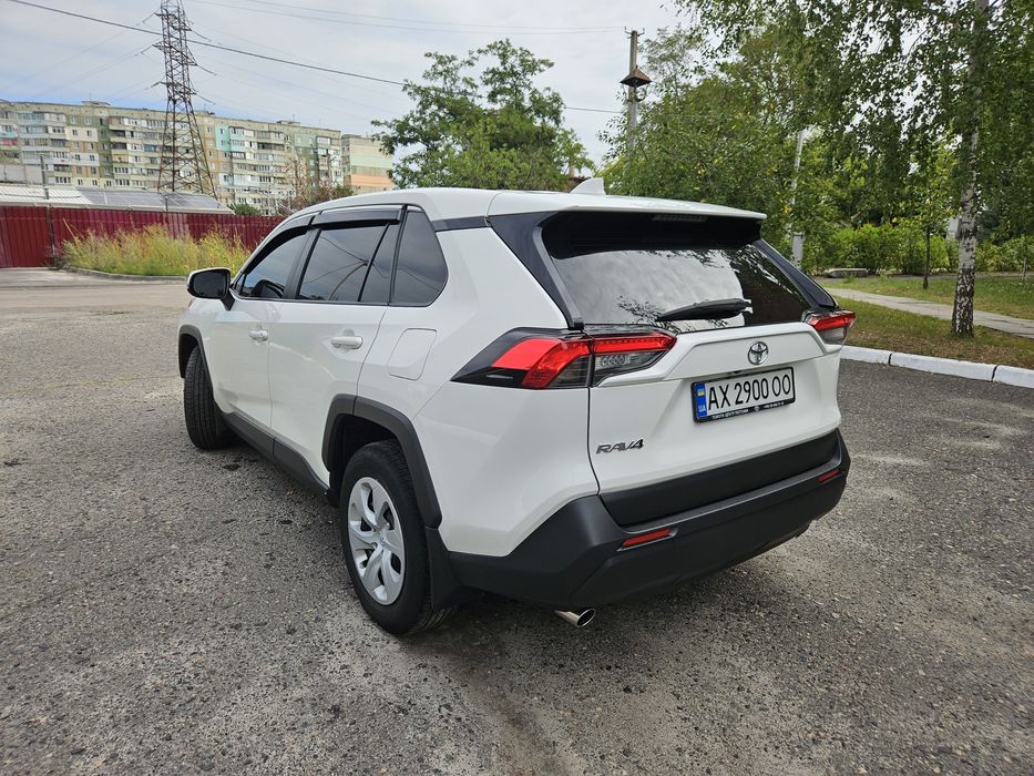Продам RAV 4, 2021 р.  мех(6-ст)