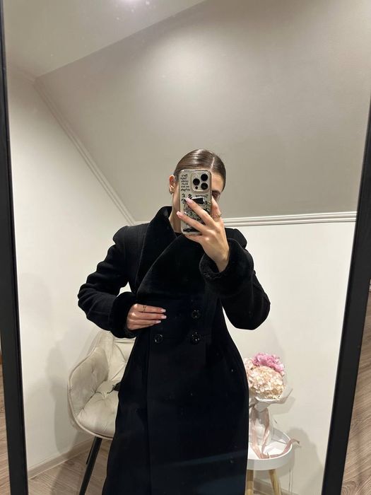 Тепле зимове пальто